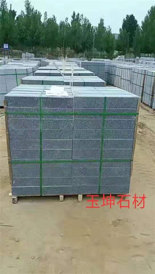 鲁灰石材施工时要注意哪些地方？