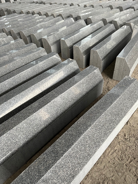 鲁灰路沿石厂家