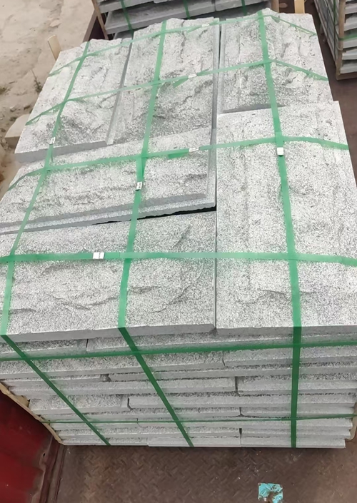 鲁灰干挂蘑菇石